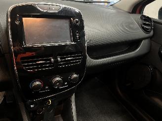 Renault Clio Clio IV (5R) Hatchback 5-drs 0.9 Energy TCE 90 12V (H4B-400(H4B-A4)) [=
66kW]  (11-2012/08-2021) picture 19