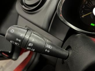 Renault Clio Clio IV (5R) Hatchback 5-drs 0.9 Energy TCE 90 12V (H4B-400(H4B-A4)) [=
66kW]  (11-2012/08-2021) picture 17