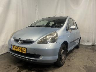 Vaurioauto  passenger cars Honda Jazz Jazz (GD/GE2/GE3) Hatchback 1.2 i-DSi (L12A4) [57kW]  (03-2002/07-2008=
) 2006/2