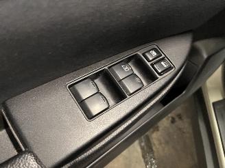 Subaru Legacy Legacy Wagon (BR) Combi 2.5 16V (EJ253) [123kW]  (09-2009/12-2014) picture 13