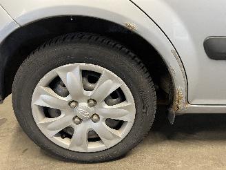 Hyundai Getz Getz Hatchback 1.1i 12V (G4HG) [49kW]  (09-2005/06-2009) picture 17