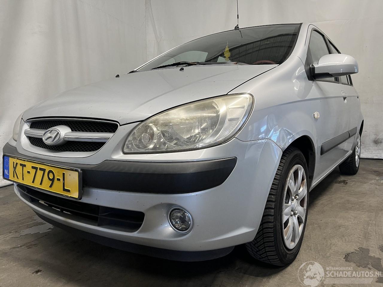 Hyundai Getz Getz Hatchback 1.1i 12V (G4HG) [49kW]  (09-2005/06-2009)