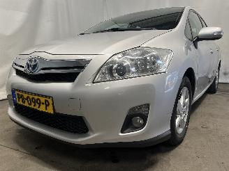 krockskadad bil auto Toyota Auris Auris (E15) Hatchback 1.8 16V HSD Full Hybrid (2ZRFXE) [100kW]  (09-20=
10/09-2012) 2011/12