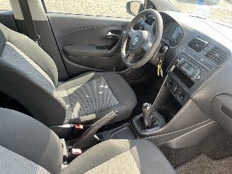 Volkswagen Polo Polo V (6R) Hatchback 1.2 12V BlueMotion Technology (CGPA(Euro 5)) [51=
kW]  (06-2009/05-2014) picture 8