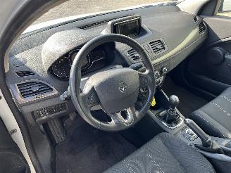 Renault Mégane Megane III Grandtour (KZ) Combi 5-drs 1.2 16V TCE 115 (H5F-400(H5F-A4)=
) [85kW]  (03-2012/02-2016) picture 11