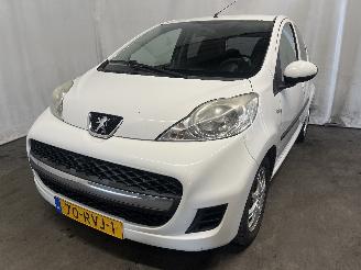 Unfallwagen Peugeot 107 107 Hatchback 1.0 12V (384F(1KR)) [50kW]  (06-2005/05-2014) 2011/7