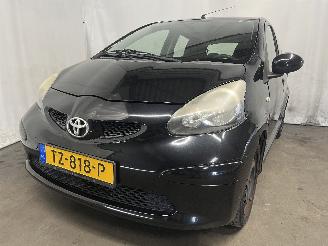 skadebil auto Toyota Aygo Aygo (B10) Hatchback 1.0 12V VVT-i (1KR-FE) [50kW]  (07-2005/05-2014) 2003/9