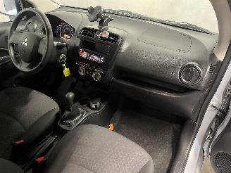 Mitsubishi Space-star Space Star (A0) Hatchback 1.0 12V (3A90(Euro 5)) [52kW]  (05-2012/...)= picture 9