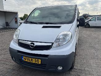 Schadeauto Opel Vivaro Vivaro Van 2.0 CDTI (M9R-630(M9R-A6)) [84kW]  (08-2006/07-2014) 2011/1
