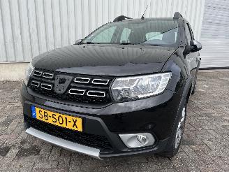 krockskadad bil auto Dacia Sandero Sandero II Hatchback 0.9 TCE 12V LPG (H4B-410) [66kW]  (09-2015/...) 2018/3