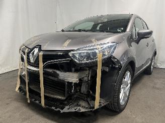 Coche accidentado Renault Captur Captur I (2R) SUV 1.2 TCE 16V EDC (H5F-403(H5F-D4)) [88kW]  (06-2013/.=
=2E.) 2014/6