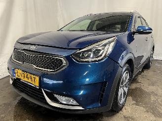 damaged passenger cars Kia Niro Niro I (DE) SUV 1.6 GDI Hybrid (G4LE) [104kW]  (09-2016/08-2022) 2018/10