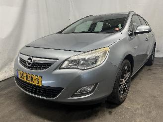 Schadeauto Opel Astra Astra J Sports Tourer (PD8/PE8/PF8) Combi 1.4 16V ecoFLEX (A14XER(Euro=
 5)) [74kW]  (10-2010/10-2015) 2011/5