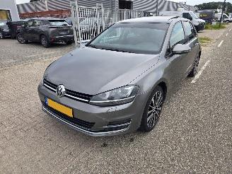 škoda osobní automobily Volkswagen Golf 1.4 TSI ACT Highline Panoramadak 2013/2