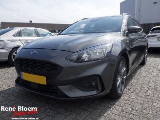 krockskadad bil auto Ford Focus 1.0 Ecoboost ST Line 125pk Business 2019/4