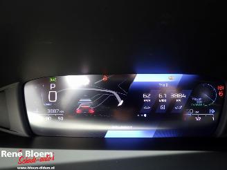 Peugeot 408 1.2 Hybrid 145 E-DSG Allure Aut picture 17