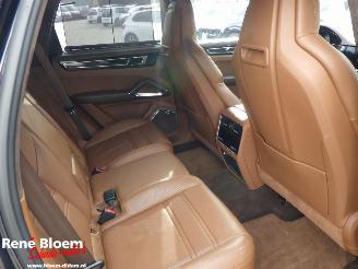 Porsche Cayenne 4.0 TURBO S E-HYBRID 680 pk Keramisch picture 13