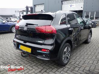 Schadeauto Kia e-Niro Dynamic PlusLine 64kWh 2021/10