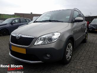 skadebil auto Skoda Fabia 1.2 TSI Scout Airco 5drs 2012/1