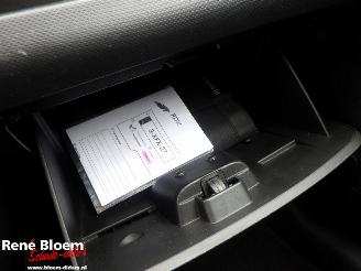 Renault Clio 0.9 TCE Expression 5drs Navi picture 18