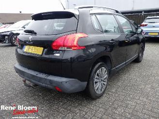 Damaged car Peugeot 2008 1.2 Puretech Blue Lion Airco 5drs 2016/6