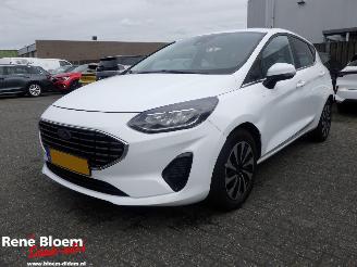 Unfallwagen Ford Fiesta 1.0 Ecoboost Hybrid Titanium 2023/2