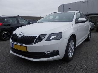 skadebil auto Skoda Octavia 1.0 TSI Greentech Ambition 116pk 2017/5