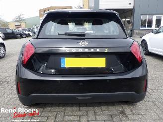 Mini Cooper SE Essential XS 54.2 kWh 218pk picture 3