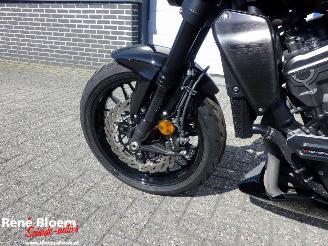 Honda CB 1000 R picture 12