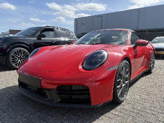 Vaurioauto  passenger cars Porsche 911 Carrera S Cabriolet 480pk Sport Chrono keramische remmen 2025/4