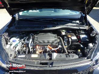 Peugeot e-2008 EV Allure Pack 50 kWh picture 18