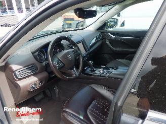 Maserati Levante 3.0 V6 D AWD 275pk Aut picture 14