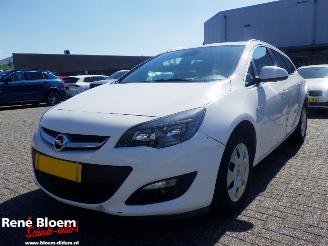 skadebil auto Opel Astra SPORTS TOURER 2.0 CDTi Cosmo 2014/11