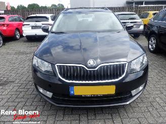Skoda Octavia Combi 1.6 TDI Greentech 110pk Ambition picture 6