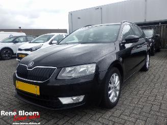 Unfallwagen Skoda Octavia Combi 1.6 TDI Greentech Ambition Business 2016/11