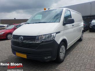 dañado vehículos comerciales Volkswagen Transporter 2.0 TDI L2H1 Highline 150pk 2024/3