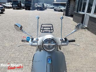 Piaggio  Primavera Elettrica 45 picture 14