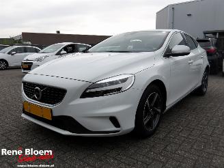 krockskadad bil auto Volvo V-40 2.0 D3 R-Design Aut 2017/10