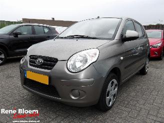 krockskadad bil auto Kia Picanto 1.0 X-pect 2010/1