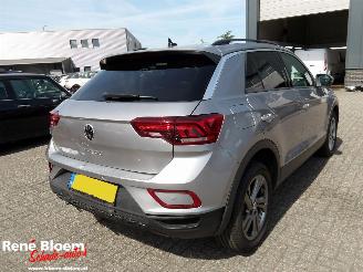 Volkswagen T-Roc 1.0 TSI Life 75 Edition picture 4