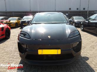 Porsche Macan 4 100kWh picture 6