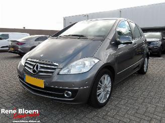Unfallwagen Mercedes A-klasse 150 Elegance Aut 2009/3