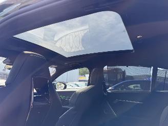 BMW M5 Sedan Carbon B&W 728pk Full Option picture 17