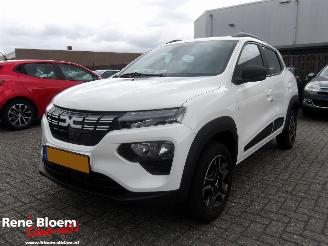 Voiture accidenté Dacia Spring Essential 27kwh 2024/2