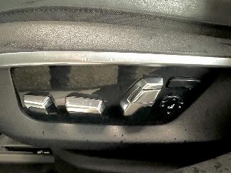 BMW 7-serie 730d xDrive 265pk aut + f1 High Exe M-Ed - nap - schuifdak - hud - softclose - 360 cam - harman/kardon - luchtvering picture 64