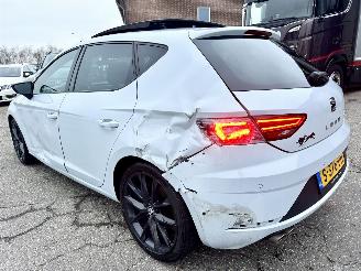 Seat Leon 1.5 TSI 131pk FR Ult Ed - pano - 78dkm - facelift - virtual - front assist - sfeerverl - pdc v+a - alarm - nardo grey picture 7