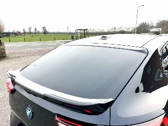BMW iX2 eDrive20 67kWh 204pk aut M-Sport - nap - pano - 1e eig - 20 inch - harman/kardon - widescreen picture 110
