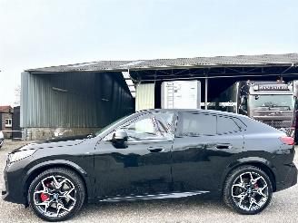 Damaged car BMW iX2 eDrive20 67kWh 204pk aut M-Sport 2024/5