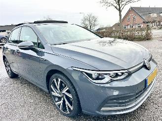 Volkswagen Golf 1.5 eTSI 162pk aut + f1 Style - nap - pano - virtual - massage - front + line + side + park assist - virtual picture 4