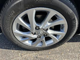 Toyota Auris Touring Sports Gereserveerd 1.8 Hybrid 123pk aut Lease pro - pano - nap - front + line + park assist - keyless entry + start - stoelverw picture 86